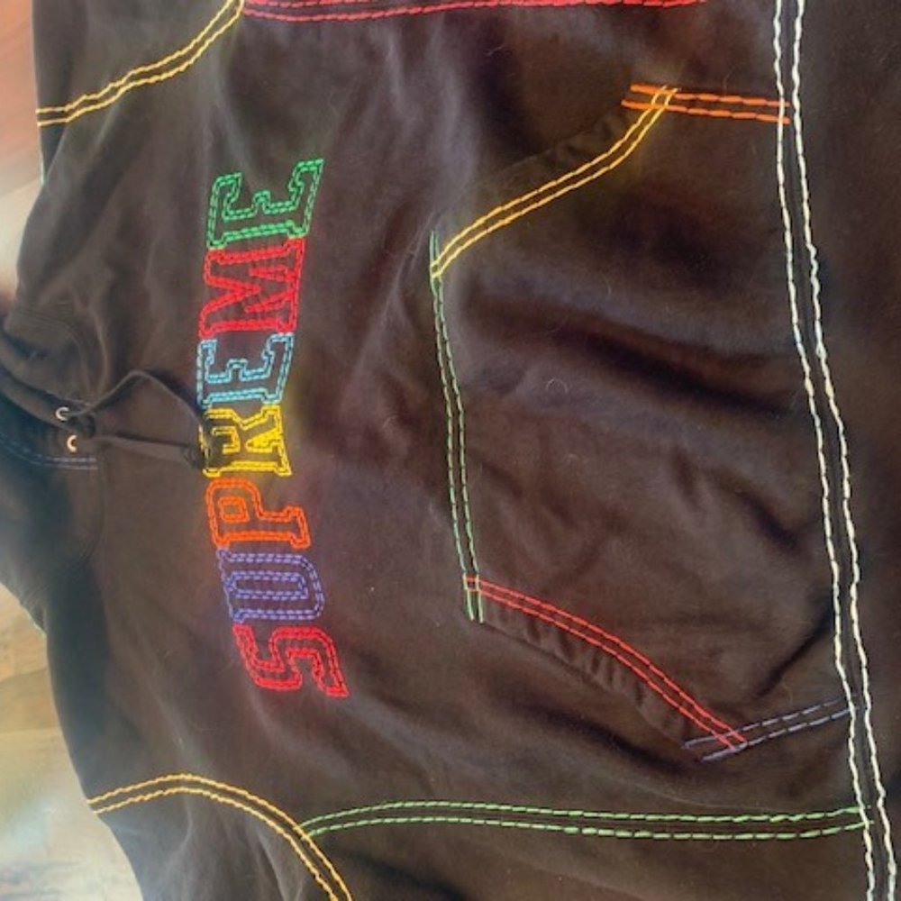 Supreme sweatshirt